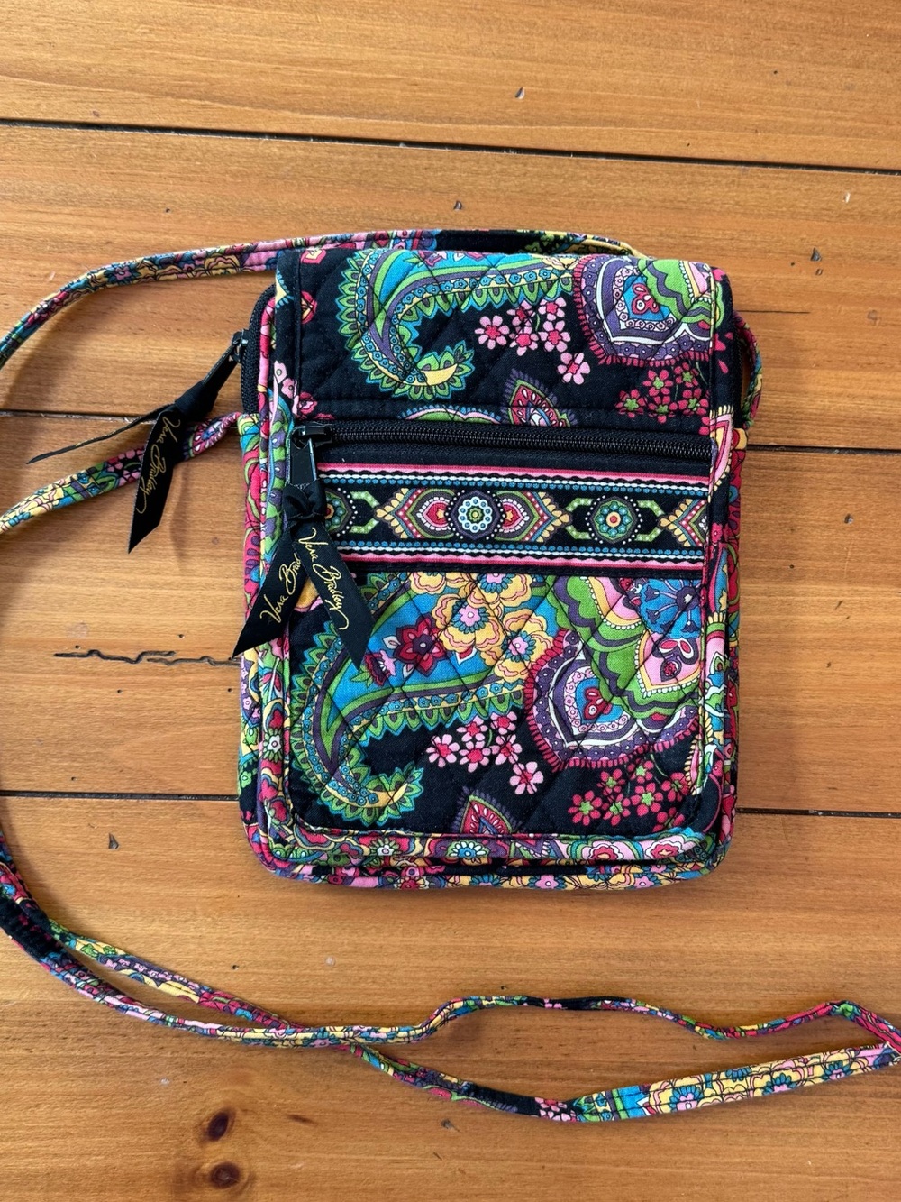 EUC 🌻Vera Bradley Midnight Paisley Mini Hipster Crossbody🪻